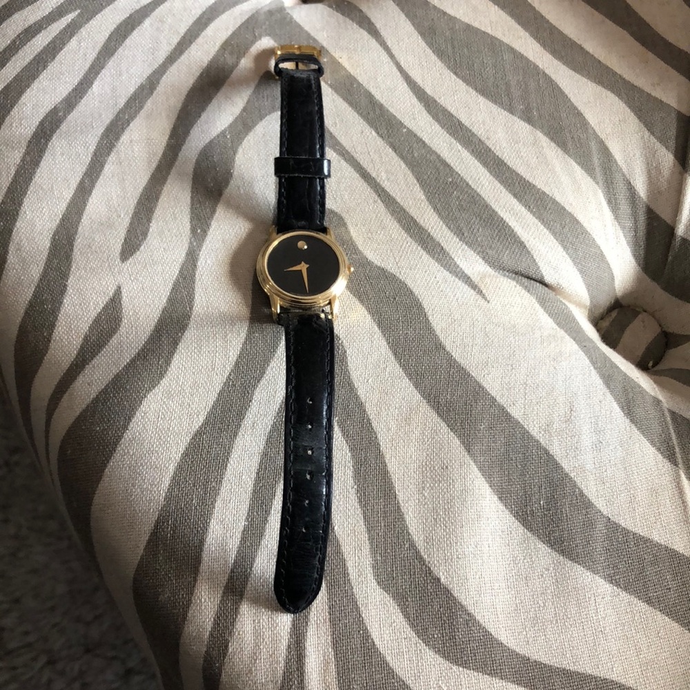 VINTAGE Movado Museum 87 E4 0863 Gold Plated Case Watch!  Minor blemish at 8:00